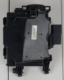 Obudowa skrzynki bezpieczników Peugeot 9804681980