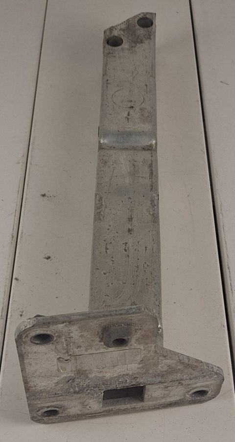 Mocowanie belki zderzaka prawe Jeep Cherokee KL 2014+ 68143954AA