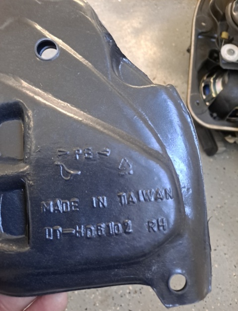 Nadkole przednie prawe Honda Civic 2006-2011 HO1251107