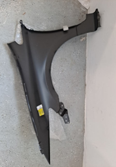 Błotnik przedni prawy Honda Civic 2005-2012 H220151Q H01241168C DJ-CV06402-RH