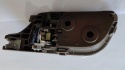 Klamka przednia prawa wewnętrzna brązowa Honda Accord 2003-2007 HO1353131 REPH462301 HU-HD2238MB-FR