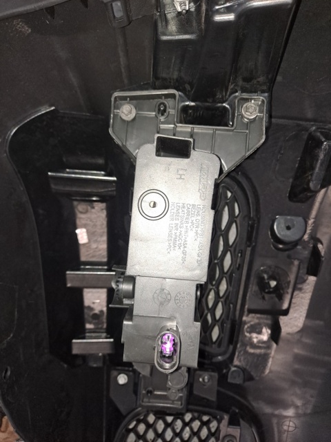 Zderzak grill przedni + halogen prawy lewy Dodge Durango 2014-2021