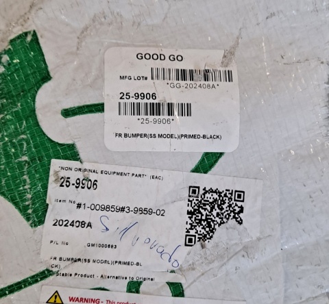 Zderzak przedni grill Chevrolet Silverado 2003-2007 GM1000683