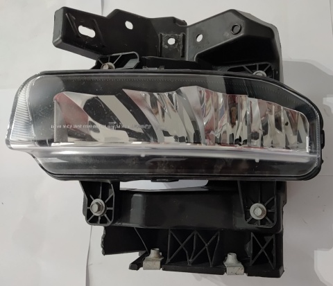 Lampa przeciwmgielna halogen przedni prawy mocowanie Dodge RAM Chrysler Pacifica Voyager 2021-2025 68477196AB 68291438AB