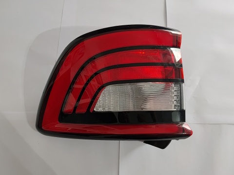 Lampa tylna prawa Dodge Durango 2014-2026 68272126AB
