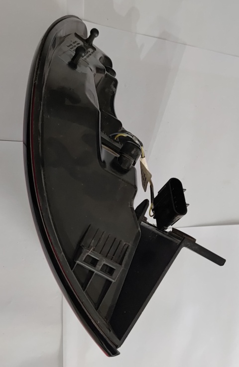 Lampa tylna prawa Dodge Durango 2014-2026 68272126AB