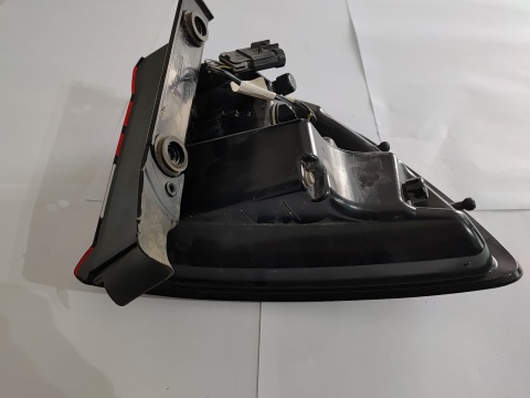 Lampa tylna prawa Dodge Durango 2014-2026 68272126AB
